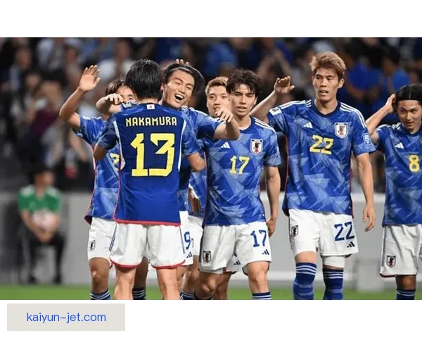 日本队在世预赛中表现稳健，继续保持亚洲第一地位。