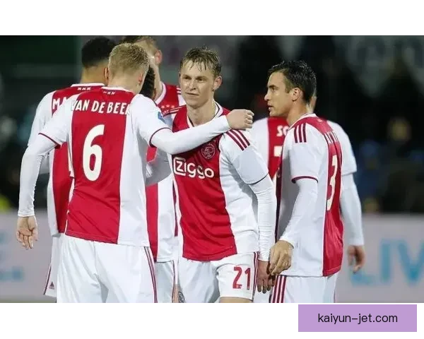 埃德森近期比赛稳定性提升，值得关注其在赛场上的表现走势。