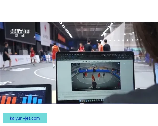 Vini 在无球跑动中的智慧持续提升，展现出出色的战术意识与队伍配合能力