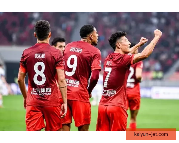 上海海港在新赛季中持续提升，卫冕之路值得关注