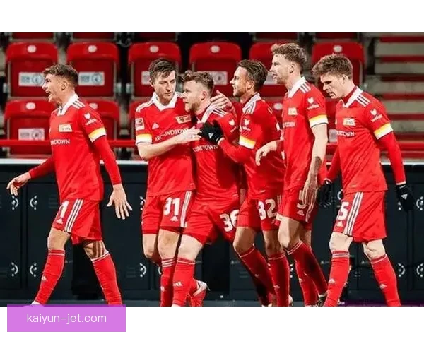 乌德勒支锋线表现稳健，近期状态回暖值得关注