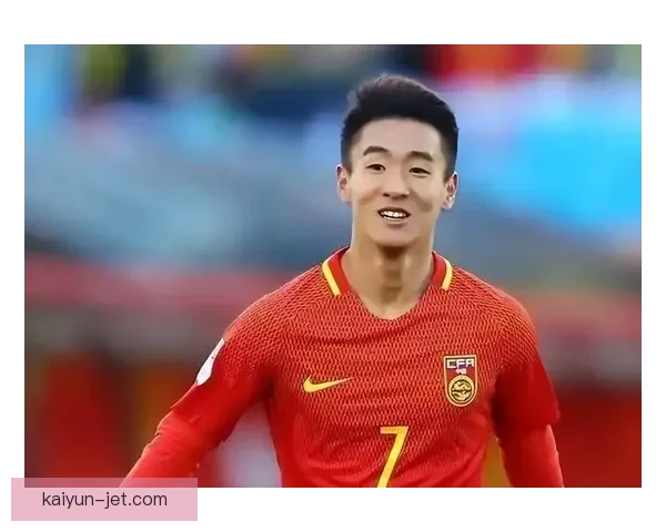 中国队韦世豪边路表现稳健，助力球队迎接世界杯预选赛新挑战